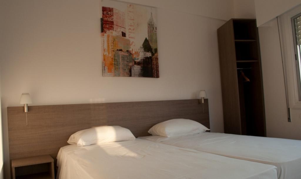 St. George Rent Rooms Larnaca Bagian luar foto