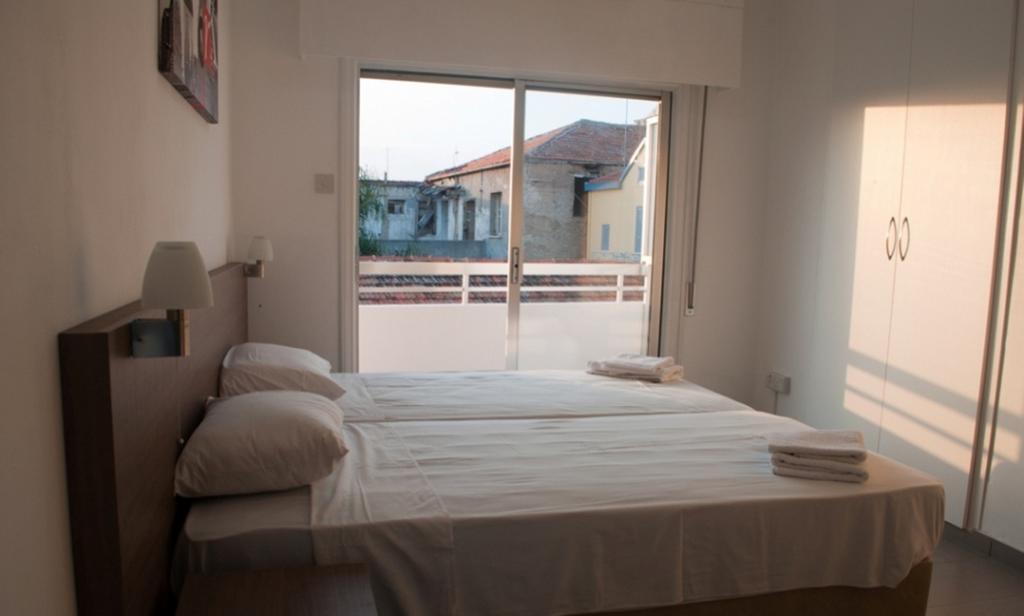 St. George Rent Rooms Larnaca Bagian luar foto