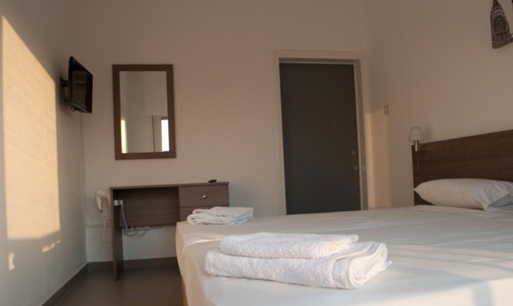 St. George Rent Rooms Larnaca Bagian luar foto