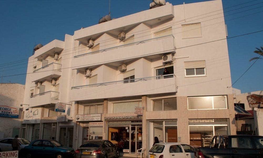 St. George Rent Rooms Larnaca Bagian luar foto
