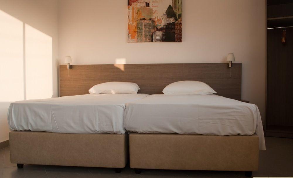 St. George Rent Rooms Larnaca Bagian luar foto